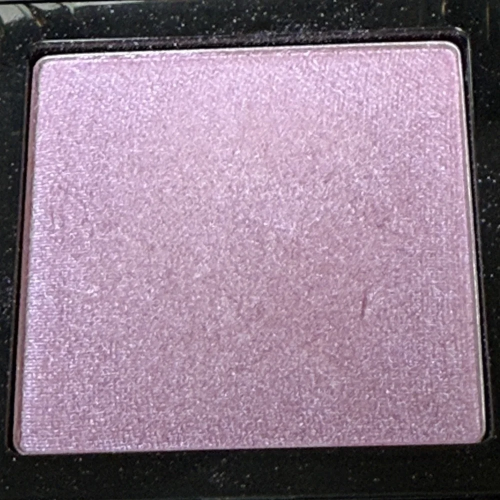 Bobbi Brown shimmer wash eye shadow - Lilac 7
